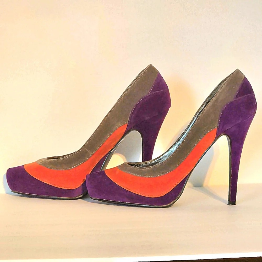 NWOT Colorblock Pumps Purple Orange & Gray Faux Suede, 4.5